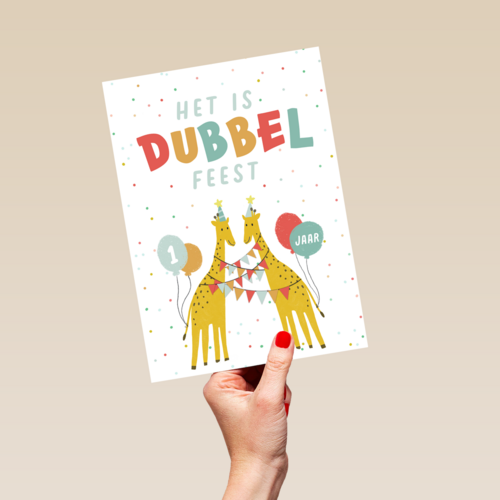 dubbel feest met twee giraffen en confetti