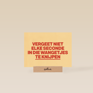 Wangetjes knijpen baby AndC