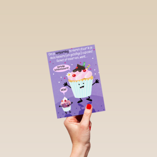 Verjaardagskaart grappig met cupcake