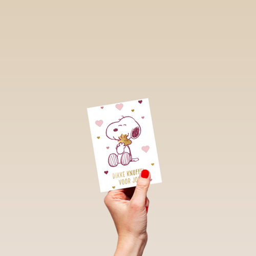 valentijnskaart klassiek snoopy dikke knuffel voor jou