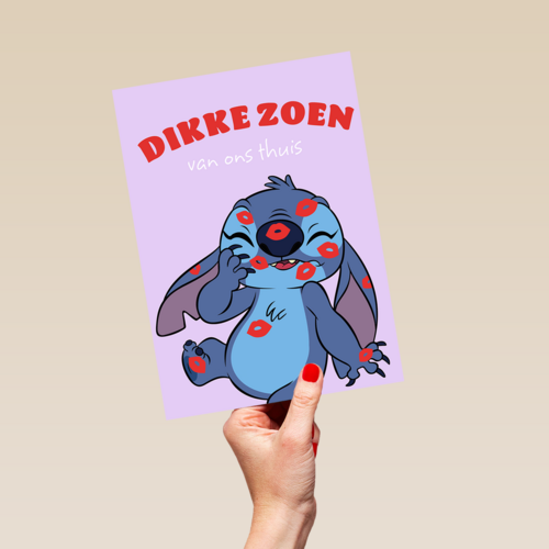 Stitch Dikke Kus Op Kamp