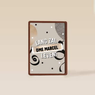 een verjaardagskaart met ballonnen