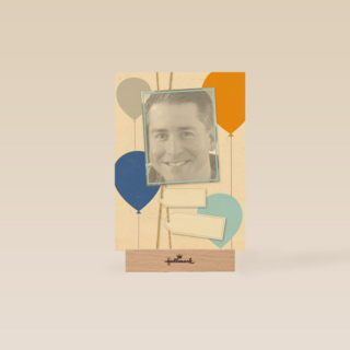 verjaardag met ballonnen en labels