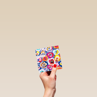 Gefeliciteerd kaart grafisch design met bloemen