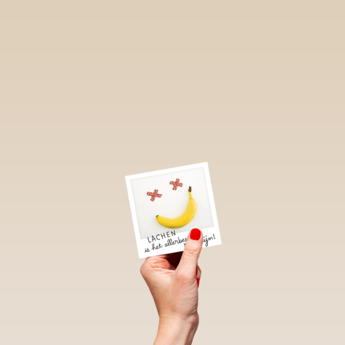 polaroid kaart lachen is het allerbeste medicijn