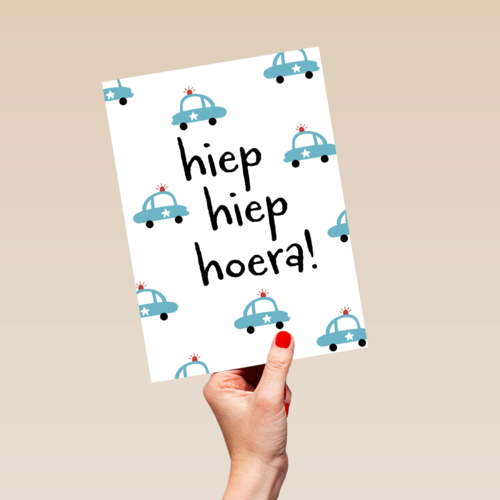 Verjaardagskaart politieautos hiep hiep