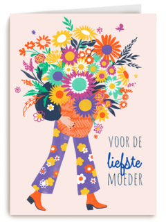 Een moeder met bloemen