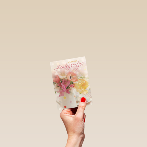 vrolijke lentegroetjes kaart met mooie bloemen in een vaas