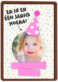 een fotokaart met feesthoed