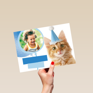 een fotokaart met een feestlijke kat