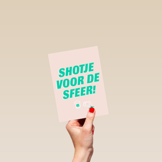 Verjaardagskaart man vrouw grappig shotje voor de sfeer