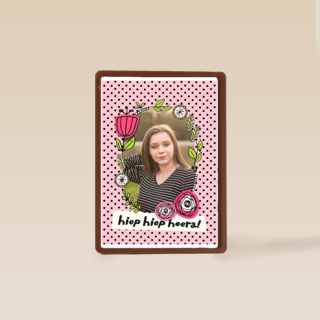 fotokaart verjaardag meisje vrouw hiep hiep hoera