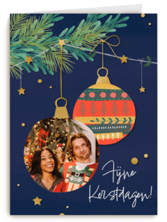 fotokaart voor kerst met kerstballen