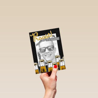 Proost met zeven bierflesjes