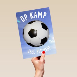 Op kamp kaart met voetbal veel plezier