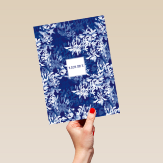 Sterkte kaart wit blauwe bloemen