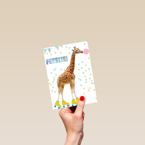 het is feest met giraffe met rolschaatsen
