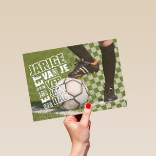 voeten met voetbal