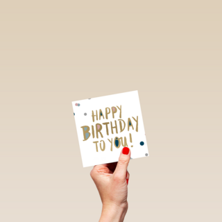 monmon kaart met de simpele boodschap happy birthday to you