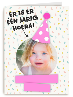 een fotokaart met feesthoed