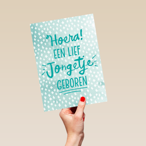 kaart met de tekst hoera een lief jongetje geboren