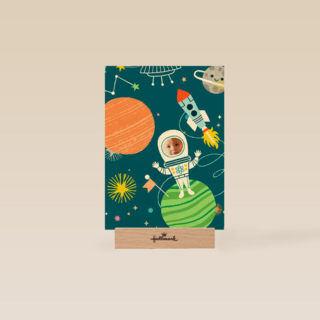 deze kleine astronaut is jarig