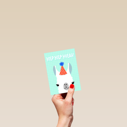 Ansichtkaart verjaardag hiep hiep hoera alpaca