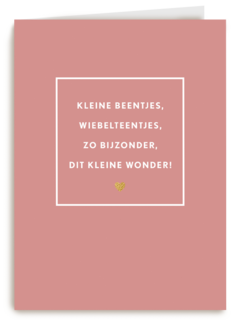 geboorte dochter kleine beentjes wiebelteentjes
