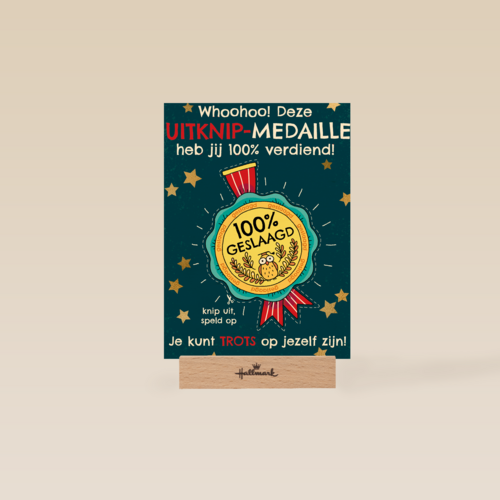 geslaagd kaart uitknip medaille