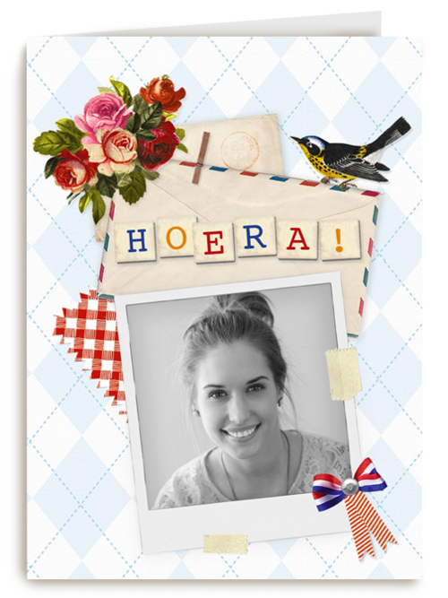 Hoera met een vogel en een vlag