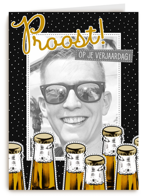 Proost met zeven bierflesjes