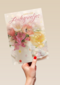 vrolijke lentegroetjes kaart met mooie bloemen in een vaas