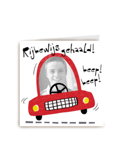 fotokaart rijbewijs rode auto