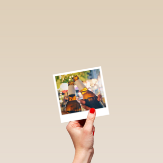 Gefeliciteerd kaart cheers met bier Polaroid