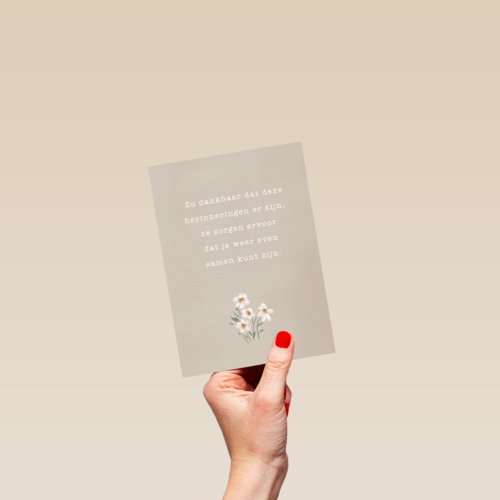 condoleancekaart met bloemen op kraft