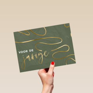 Verjaardagskaart groen en goud voor de jarige