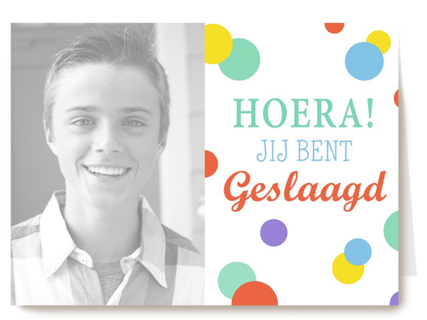 fotokaart hoera jij bent geslaagd gekleurde stippen