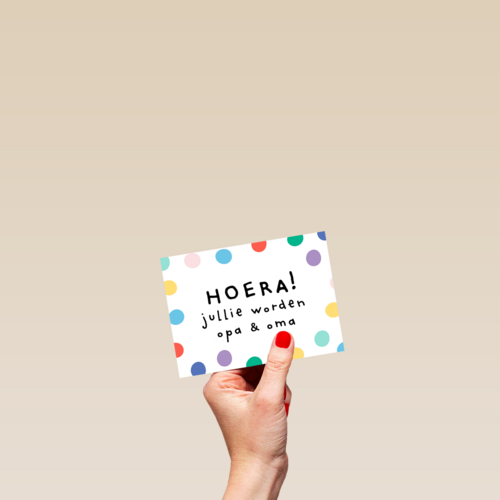 zwanger kleinkind confetti hoera jullie worden op en oma