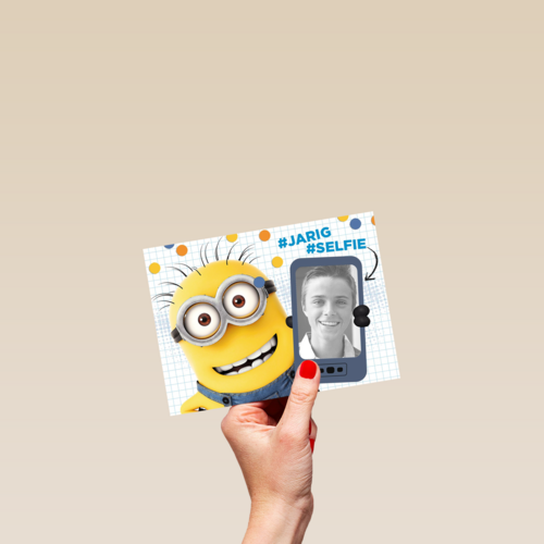 minion kaart jongen hashtag jarig hashtag selfie