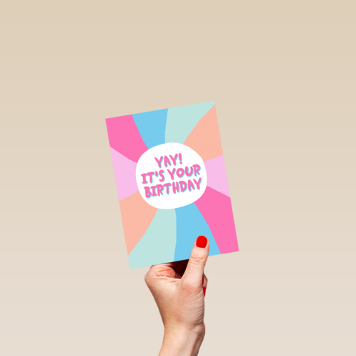 Verjaardagskaart tiener meisje en vrouw hip Yay it is your birthday