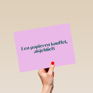 Een papieren knuffel