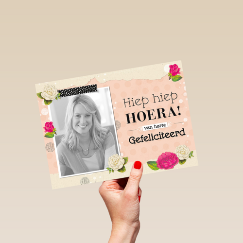 fotokaart hiep hiep hoera van harte gefeliciteerd  roosjes