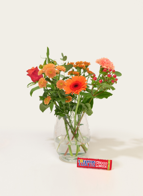 Brievenbusbloemen Met Tony Chocolonely Melkchocolade Reepje | Tony