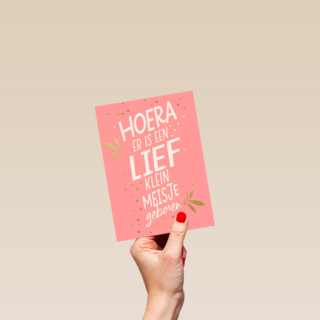 hoera er is een lief klein meisje geboren