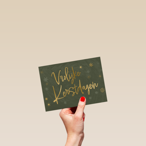 kerstkaart met gouden tekst op groene achtergrond